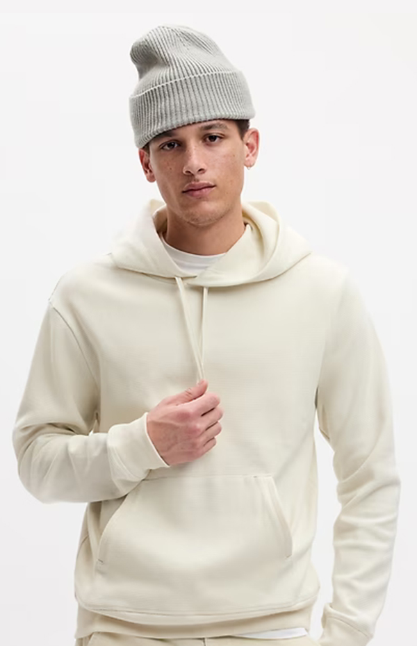 Ginwen's founder Anna founded the company in 2009. From a team of over a dozen people to now over 300 people.